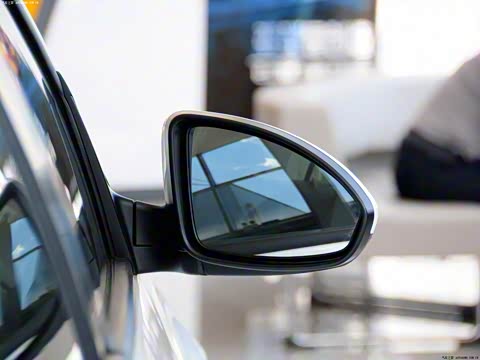 2012�� 1.6L SL MT