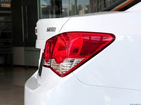 2012�� 1.6L SL MT