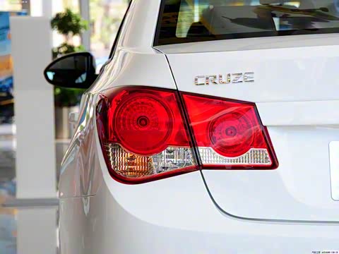 2012�� 1.6L SL MT