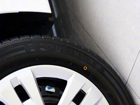 2012�� 1.6L SL MT