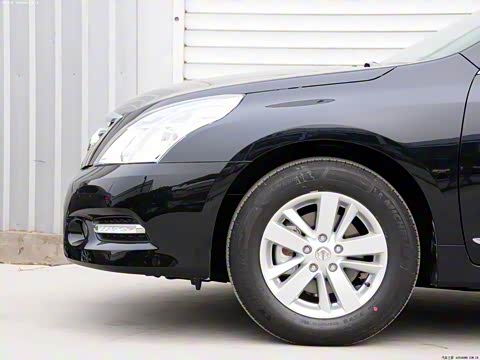 2012�� 2.0L XL������