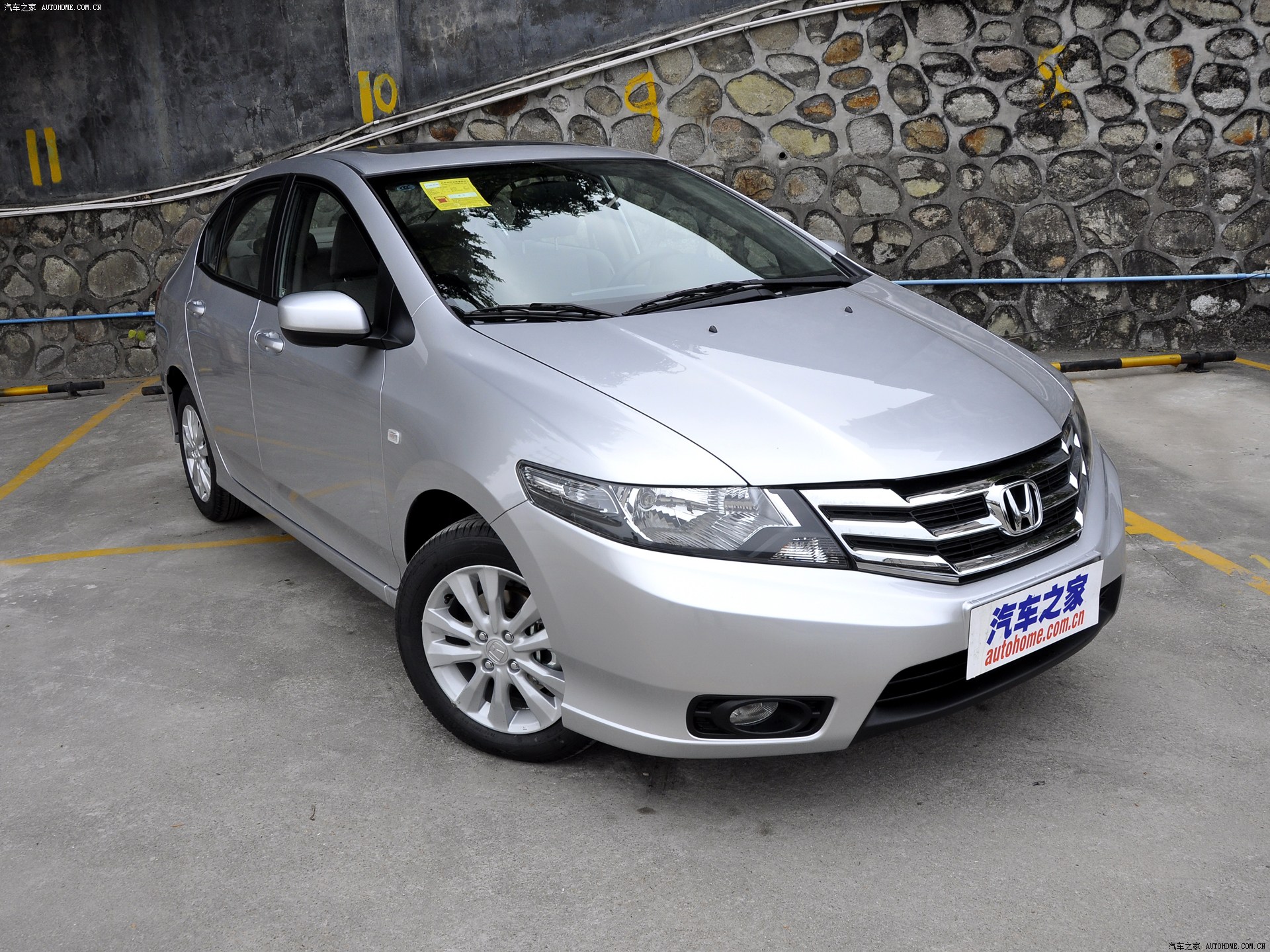 2012款 1.5l 自动精英版