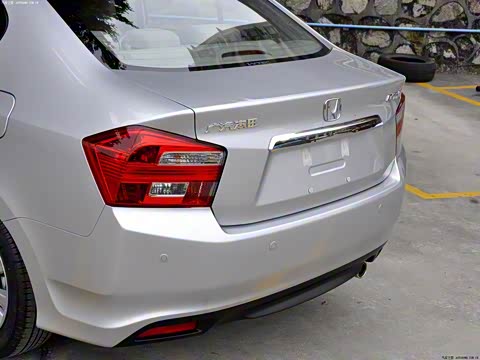 2012�� 1.5L �Զ���Ӣ��