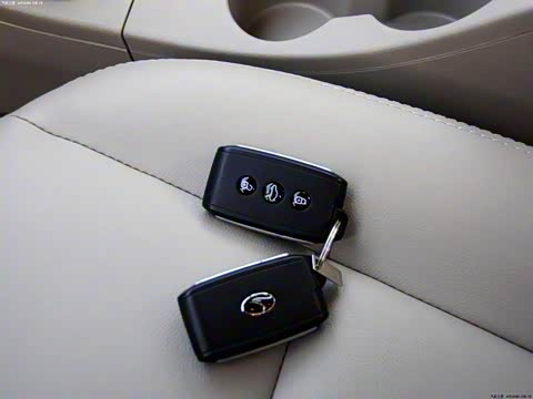 2012�� 1.5L �ֶ��콢��