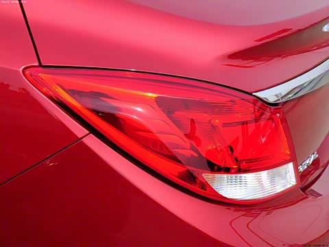 2012�� 2.0L ���ʰ�