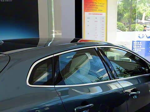 2013�� T5 Prestige