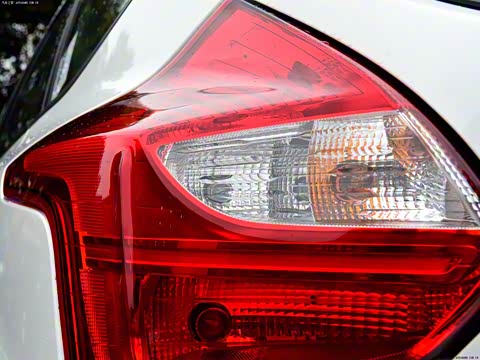 2012�� ���� 1.6L �Զ�������