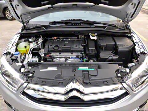 2012�� ���� 1.6L �Զ�Ʒ����