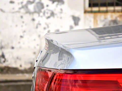 2012�� ���� 1.6L �Զ�Ʒ����