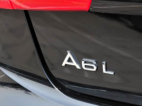 2012�� 50 TFSI quattro ������