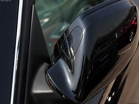 2012�� 50 TFSI quattro ������