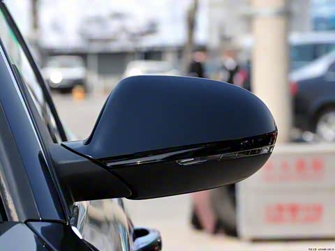 2012�� 50 TFSI quattro ������