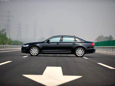 2012�� 50 TFSI quattro ������