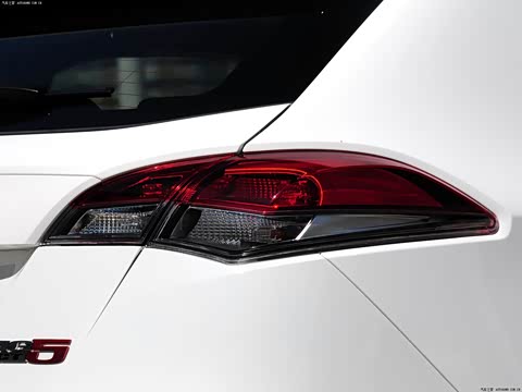 2012�� 1.5L �Զ��캽��