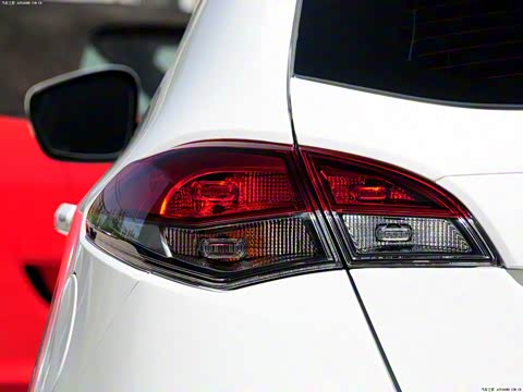 2012�� 1.5L �Զ��캽��