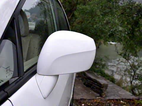 2012�� 1.6L �ֶ�����