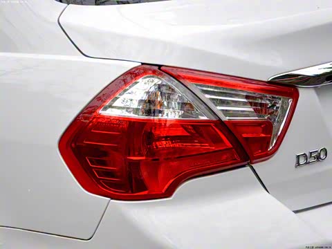 2012�� 1.6L �ֶ�����