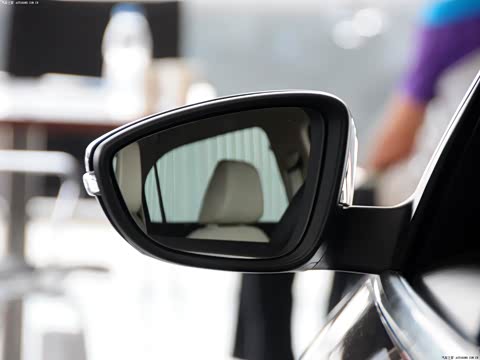 2012�� �Ŀ� 1.8TSI ������