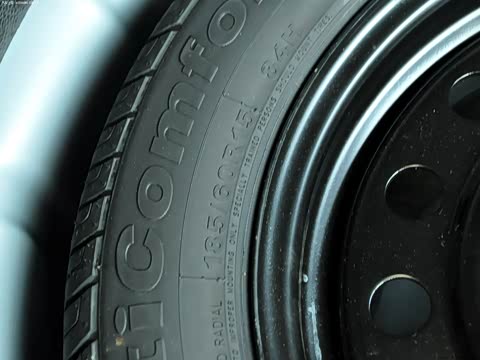 2012�� ���� 1.6L �ֶ���Ӣ��