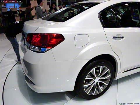 2013�� 2.5i-X ������