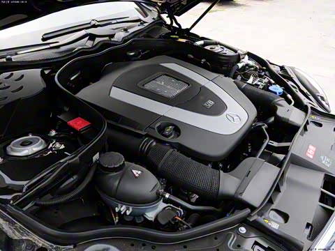 2012�� E 300 L ʱ����