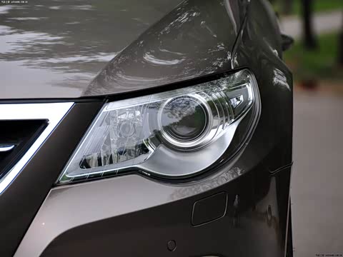 2012�� 3.0FSI V6