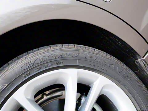 2012�� 3.0FSI V6