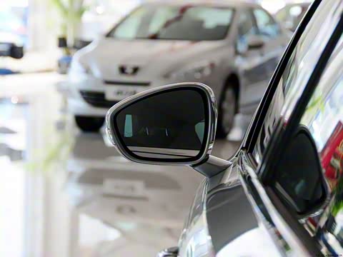 2012�� 2.3L ����������˹��