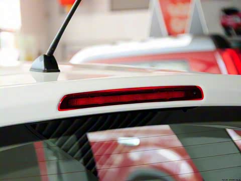 2012�� 2.0XL �� CVT 2WD