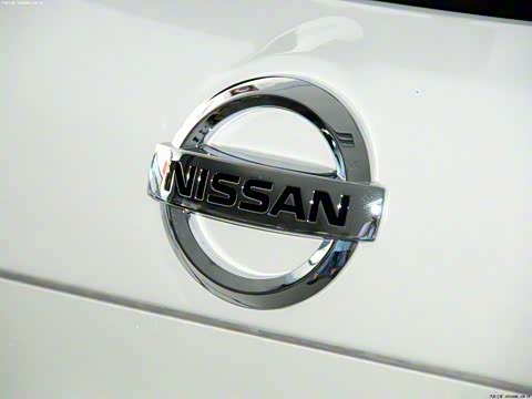 2012�� 2.0XL �� CVT 2WD