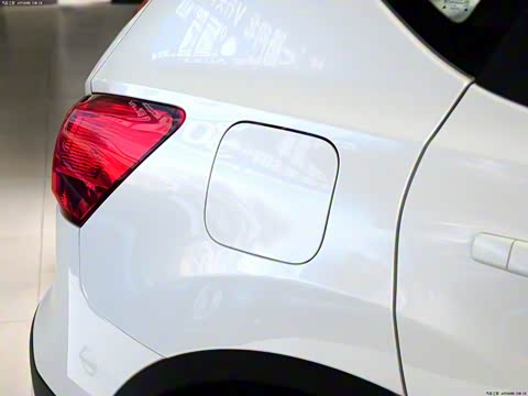 2012�� 2.0XL �� CVT 2WD