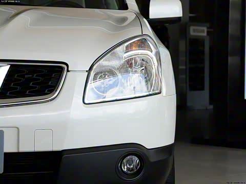 2012�� 2.0XL �� CVT 2WD