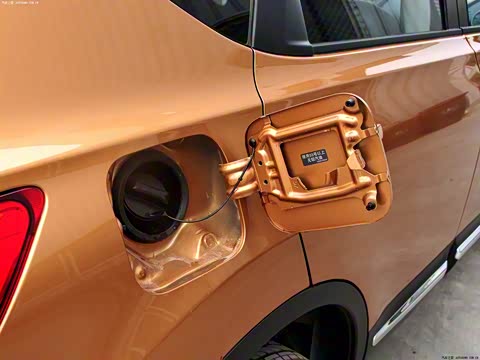 2012�� 2.0XV �� CVT 2WD