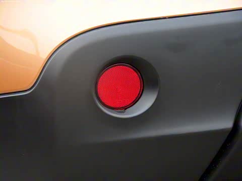 2012�� 2.0XV �� CVT 2WD