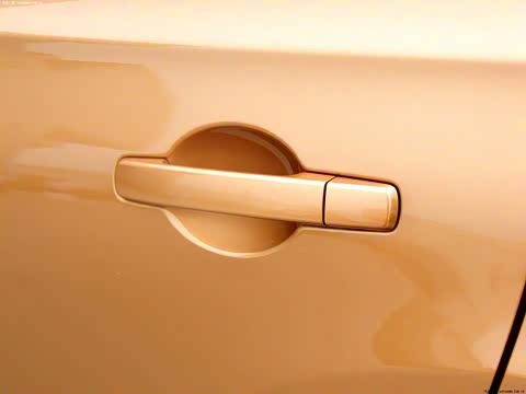 2012�� 2.0XV �� CVT 2WD