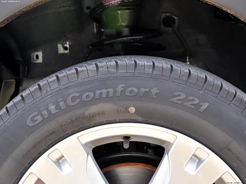 2012�� 1.5L �ֶ�������