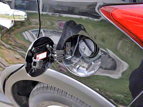 2012�� 1.5L �ֶ�������