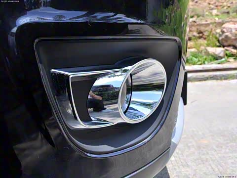 2012�� 1.5L �ֶ�������