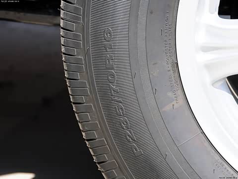 2012�� ����� 2.0L ������