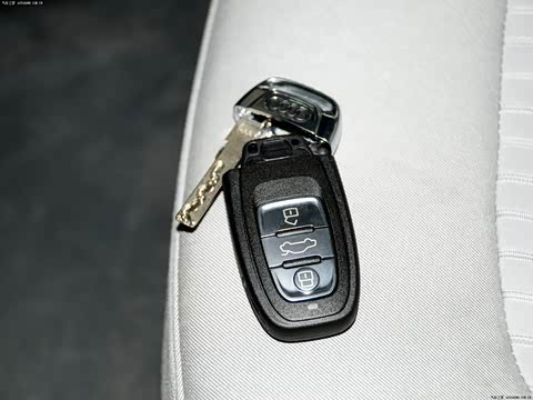 2013�� 35 TFSI �Զ���׼��