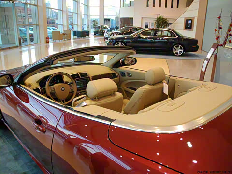 2006�� 4.2L V8˫���ܳ�