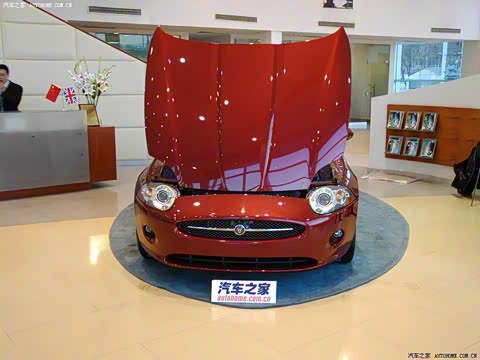 2006�� 4.2L V8˫���ܳ�