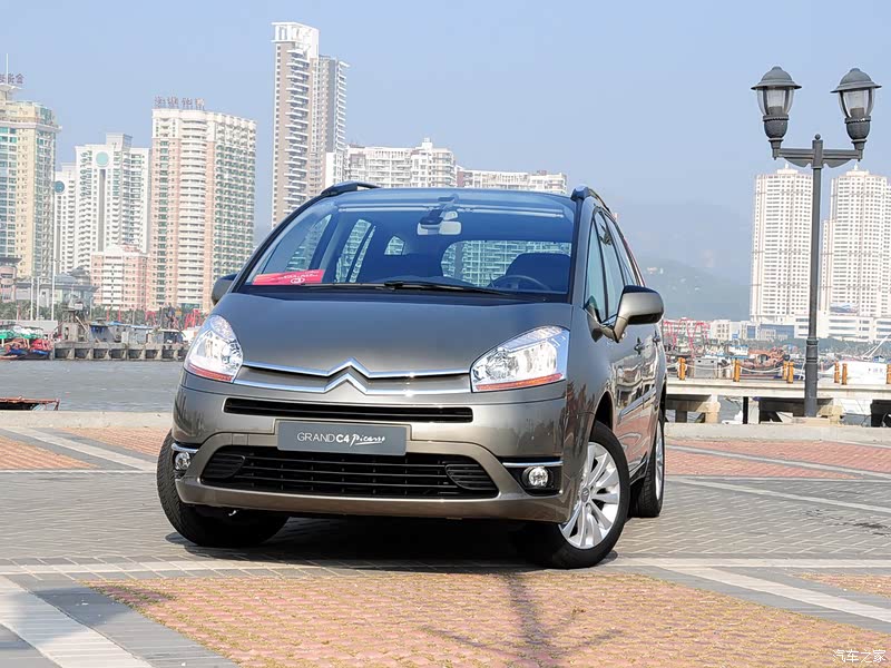 雪铁龙(进口) c4毕加索 2009款 grand 2.0l 豪华型