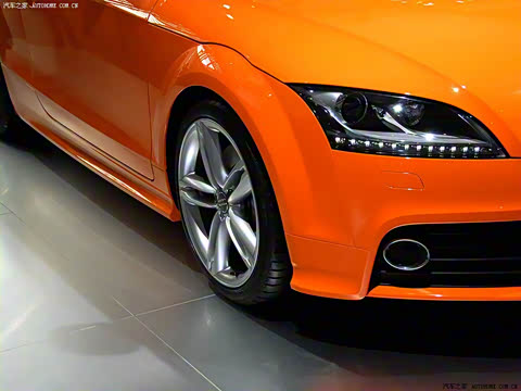 2008�� TTS Roadster 2.0TFSI quattro