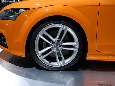 2008�� TTS Roadster 2.0TFSI quattro