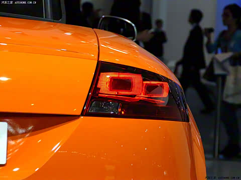 2008�� TTS Roadster 2.0TFSI quattro