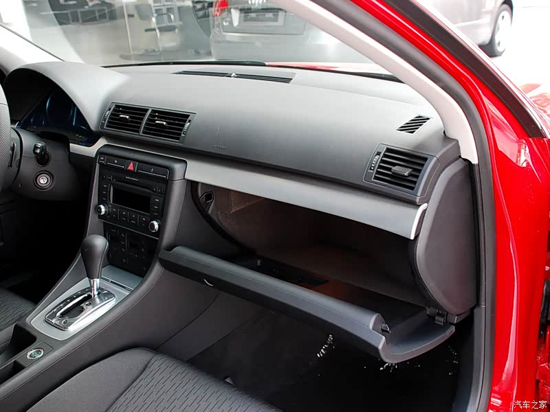 一汽-大众奥迪 奥迪a4 2007款 1.8t 个性风格版