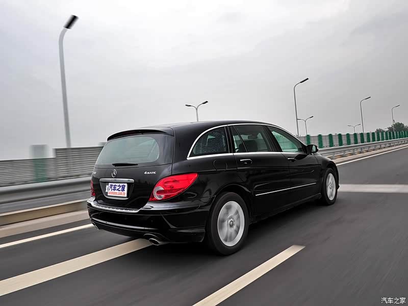 奔驰(进口) 奔驰r级 2007款 r500l 4matic