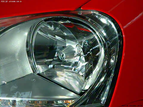 2007�� 1.6L Cross Polo AT