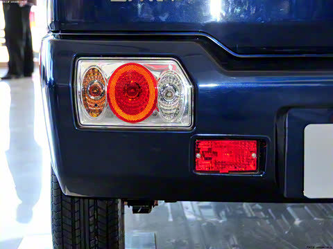 2008�� 1.4L �ֶ�STD